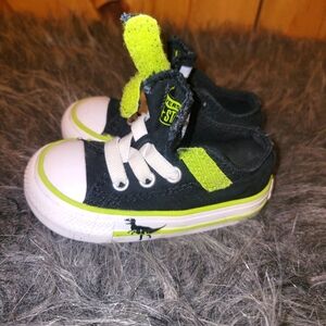 Infant Converse All Star Dino Shoes  size 4